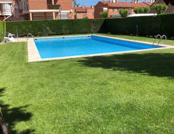 Servihogar refuerza en verano sus servicios de jardineria en comunidades